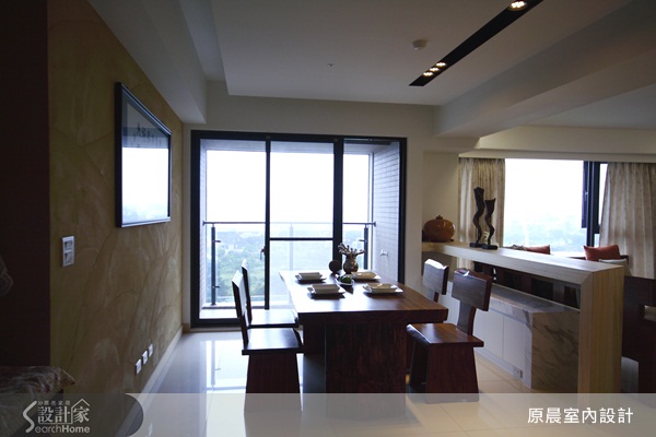 楊崇毅畢業於樹德科技大學室內設計系，喜歡處理裸露的